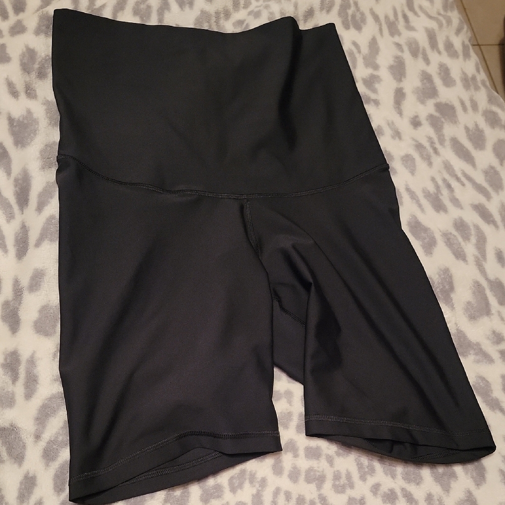 Old Navy Women's Black Bike Shorts